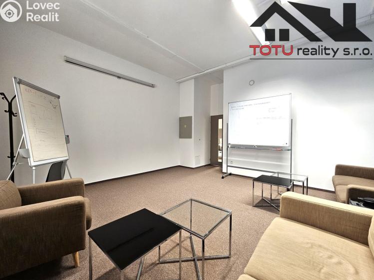 Pronájem obchodního prostoru Chrudim, Palackého třída č. 8