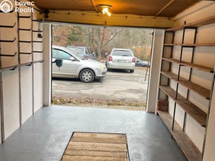 Prodej garáže Zlín, Brouckova č. 9