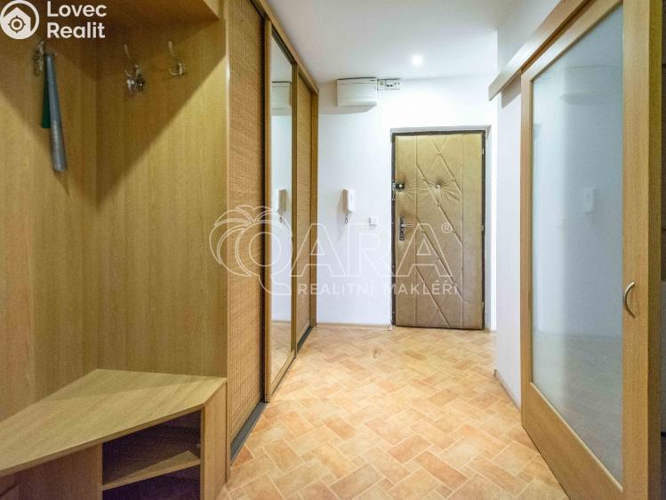 Pronájem bytu 2+1 Neratovice, Kpt. Jaroše 1342 č. 2