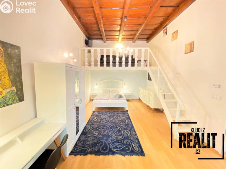 Pronájem bytu 1+1 Praha, Újezd 402/33 č. 7