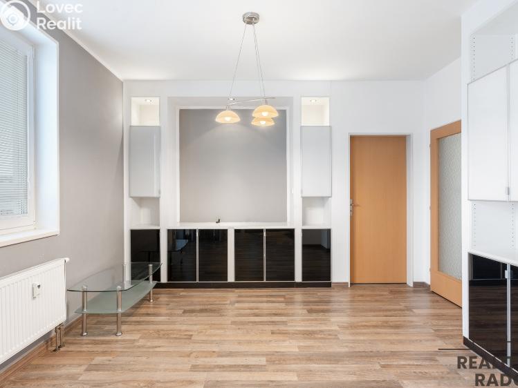 Pronájem bytu 3+KK Praha, Pod Harfou 938/58 č. 2