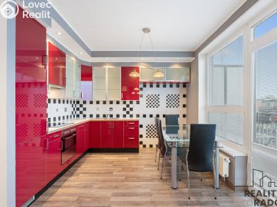 Pronájem bytu 3+KK Praha, Pod Harfou č. 1