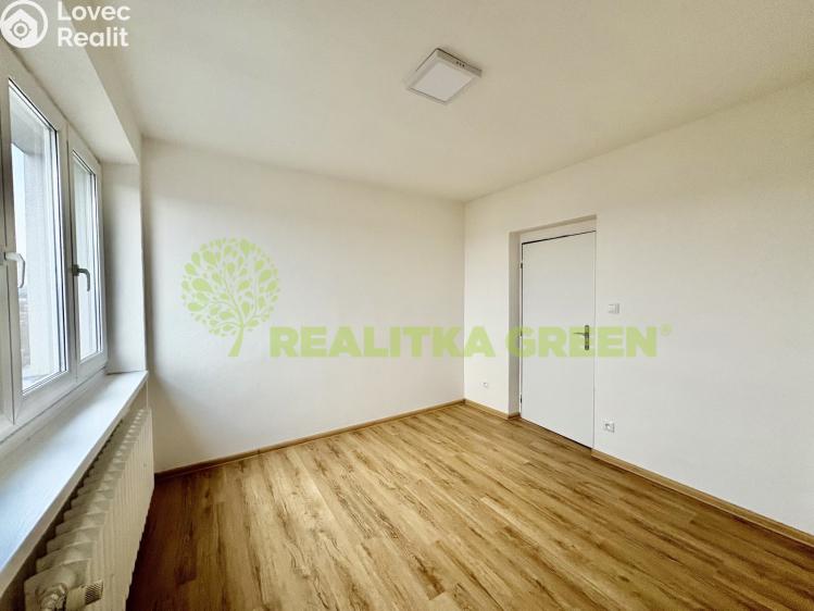Sale apartment 3+1 Zlín, Slovenská 2686 č. 11