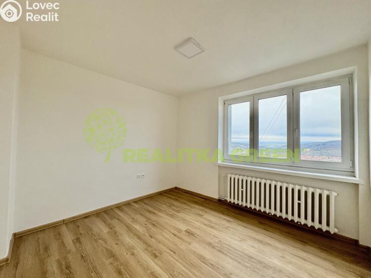 Sale apartment 3+1 Zlín, Slovenská 2686 č. 8