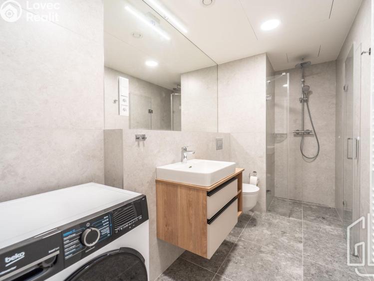 Pronájem bytu 2+KK Praha 4, Modřany, Československého exilu 2424/6 č. 9