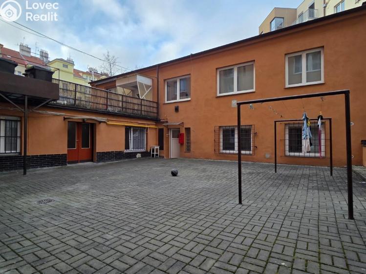 Pronájem bytu 1+1 Praha, Družstevní č. 2