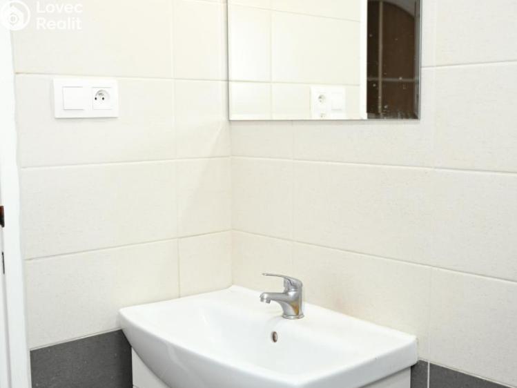 Pronájem bytu 2+KK Praha, Družstevní č. 3