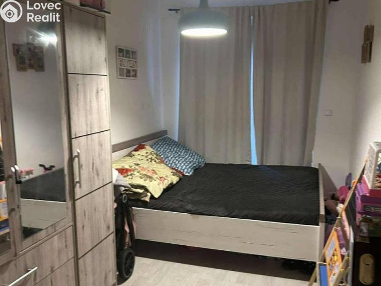 Pronájem bytu 4+KK Praha, Ke kříži č. 5