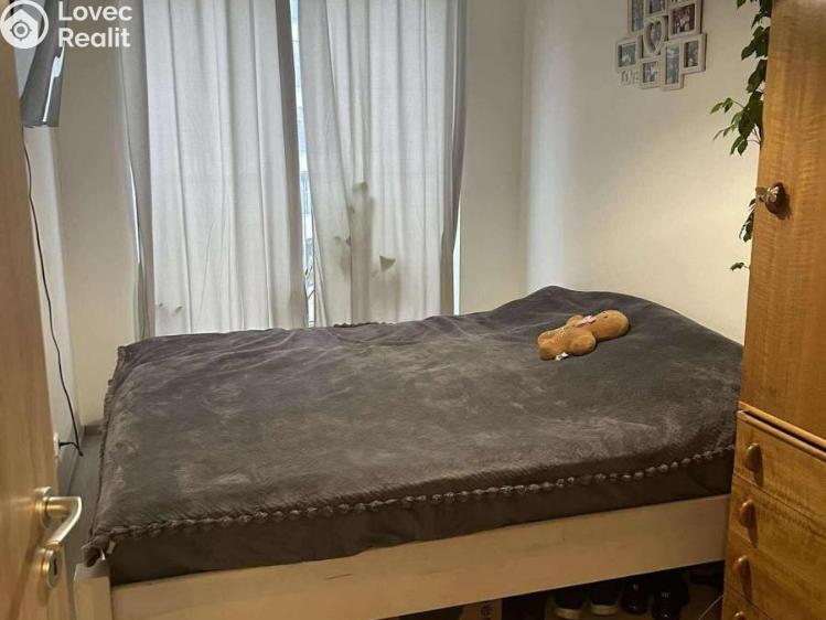 Pronájem bytu 4+KK Praha, Ke kříži č. 13