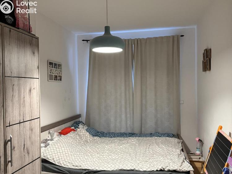 Pronájem bytu 4+KK Praha, Ke kříži č. 7