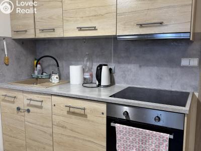 Pronájem bytu 4+KK Praha, Ke kříži č. 2