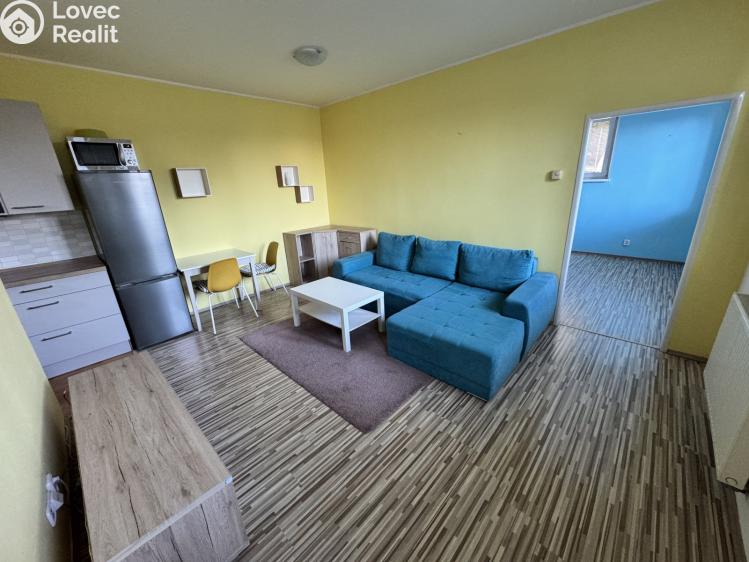 Pronájem bytu 2+KK Zlín, Bratří Sousedíků 3556 č. 2