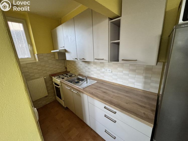 Pronájem bytu 2+KK Zlín, Bratří Sousedíků 3556 č. 9