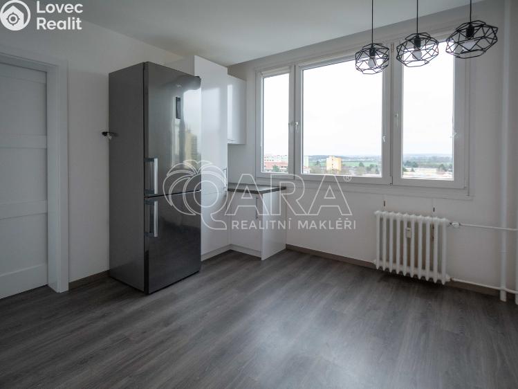 Pronájem bytu 3+1 Neratovice, 28. října 909 č. 2