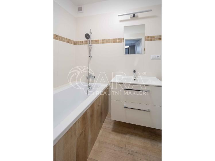 Pronájem bytu 3+1 Neratovice, 28. října 909 č. 9