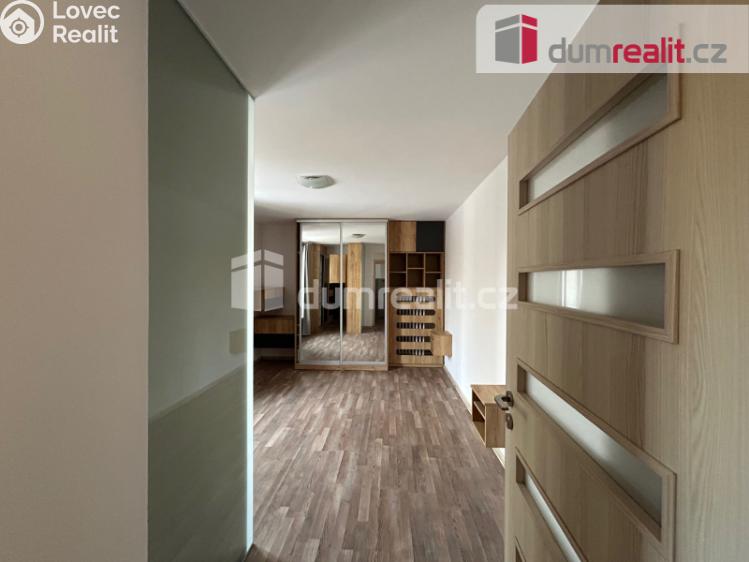 Pronájem bytu 2+1 Kolín, Na Magistrále č. 8