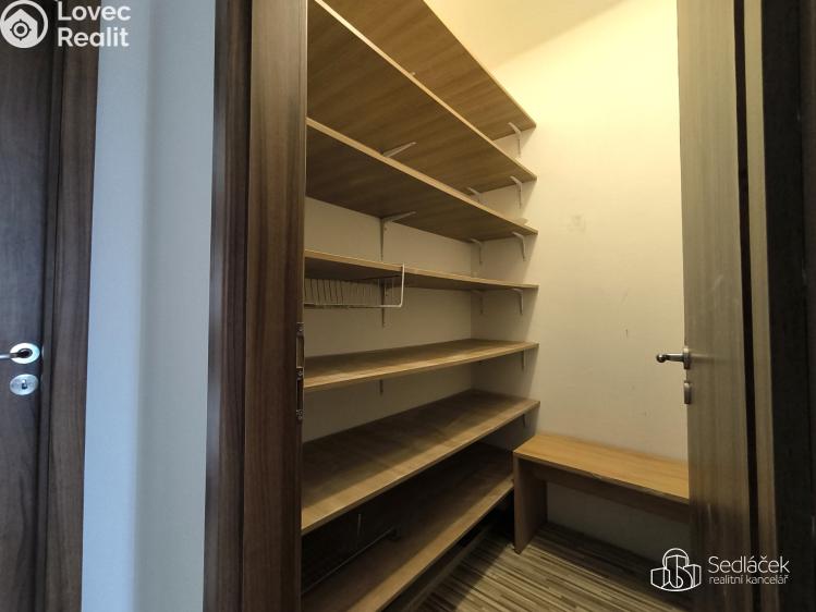 Pronájem bytu 2+1 Sokolov, Heyrovského č. 8