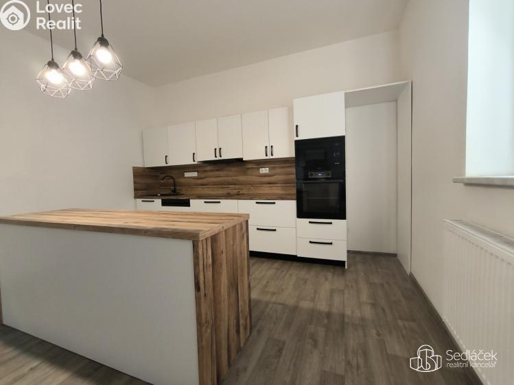 Pronájem bytu 3+1 Sokolov, Nádražní č. 21