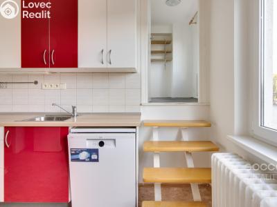 Sale apartment 3+1 Praha, Patočkova č. 6