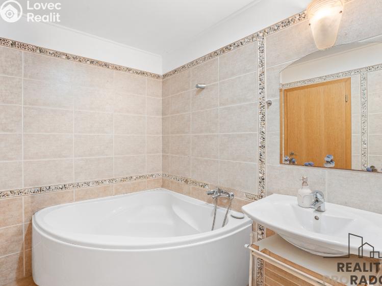 Pronájem bytu 4+KK Praha, Dismanova 2623/5 č. 7