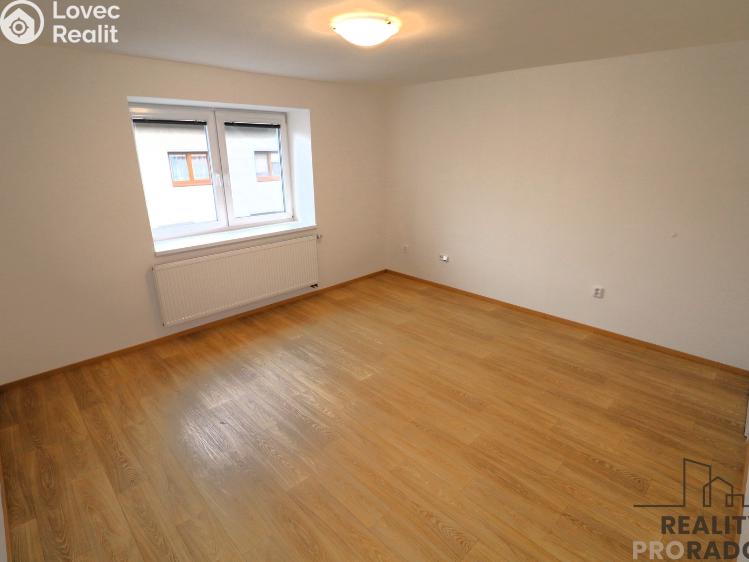 Pronájem bytu 3+1 Blažovice, Luční č. 8