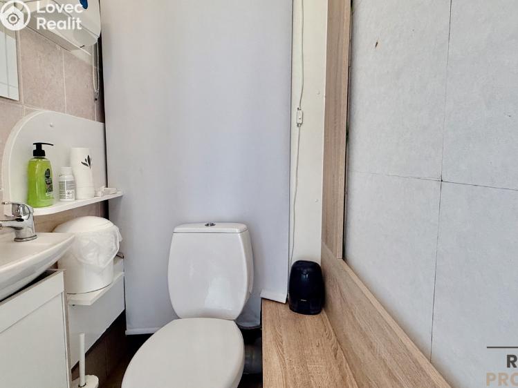 Pronájem obchodního prostoru Praha, Husitská 753/32 č. 7