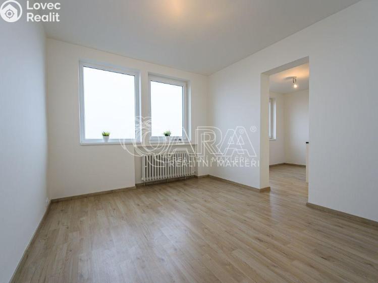 Pronájem bytu 1+1 Praha, Peroutkova 570/83 č. 1