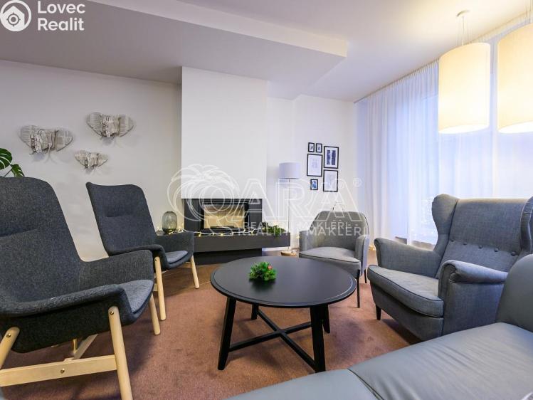 Pronájem bytu 1+1 Praha, Peroutkova 570/83 č. 10