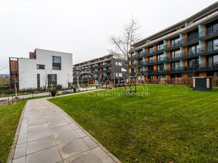 Rent apartment 1+KK Praha, Skálové 1874/2 č. 20