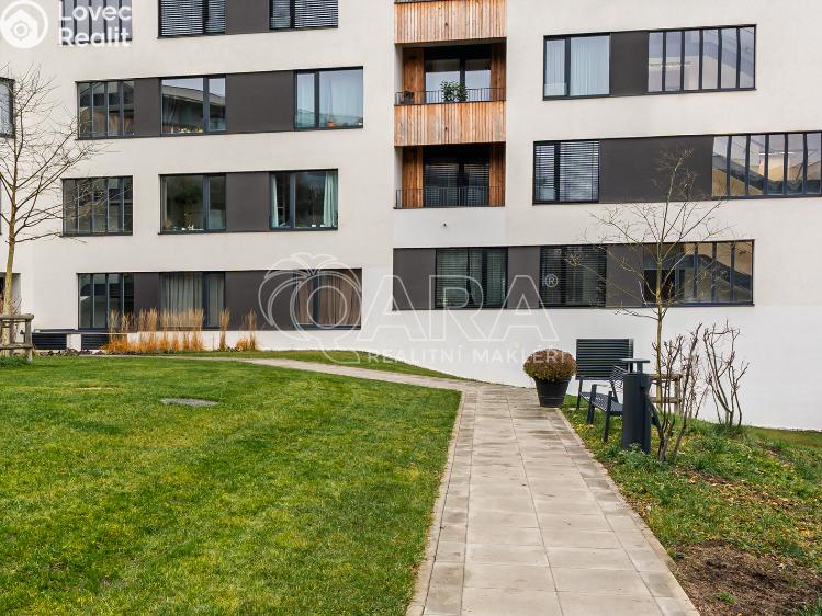 Rent apartment 1+KK Praha, Skálové 1874/2 č. 21