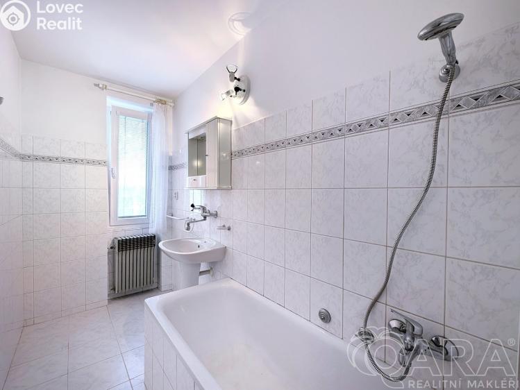 Prodej bytu 3+1 Praha, Svépomoci č. 16