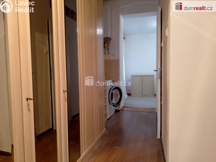 Pronájem bytu 1+1 Karlovy Vary, Petřín č. 10