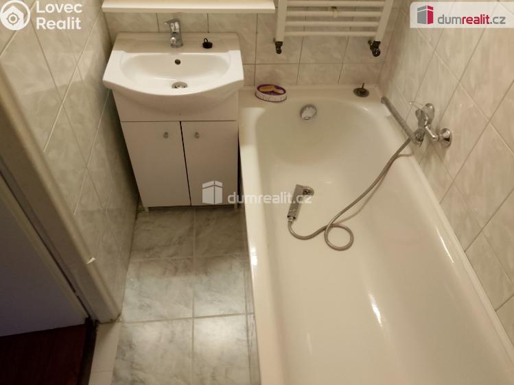 Pronájem bytu 1+1 Karlovy Vary, Petřín č. 19