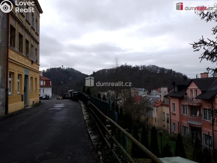 Pronájem bytu 1+1 Karlovy Vary, Petřín č. 29