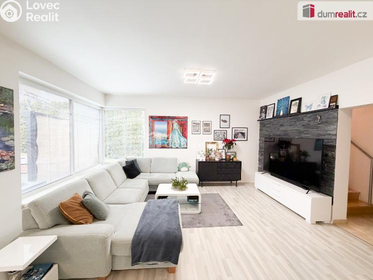 Pronájem rodinného domu Praha-Březiněves, Za sadem č. 8