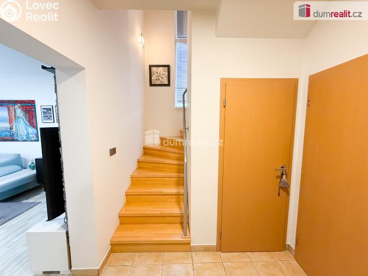 Pronájem rodinného domu Praha-Březiněves, Za sadem č. 14