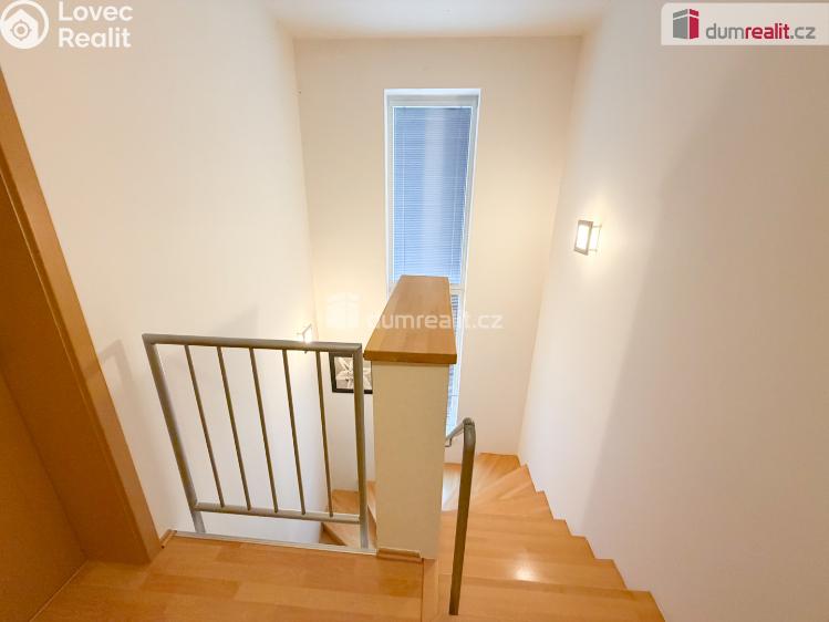 Pronájem rodinného domu Praha-Březiněves, Za sadem č. 15