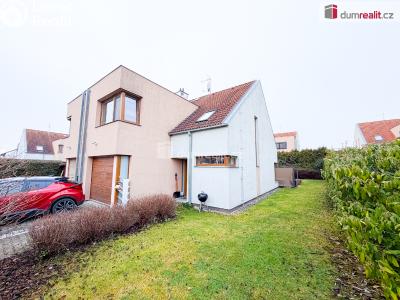 Pronájem rodinného domu Praha-Březiněves, Za sadem č. 1