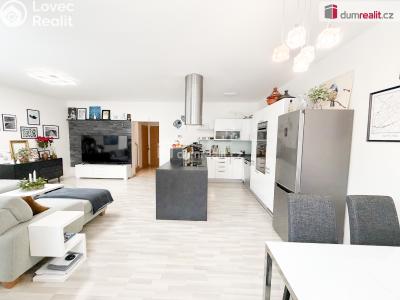 Pronájem rodinného domu Praha-Březiněves, Za sadem č. 6