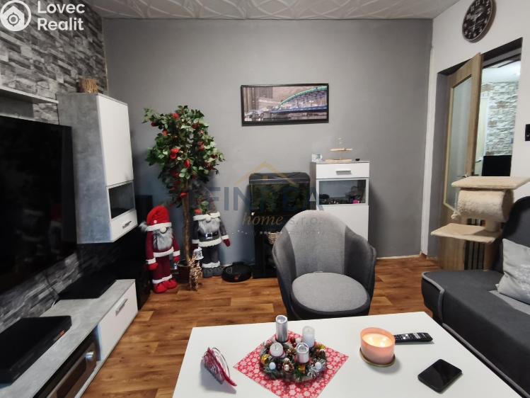 Продажа квартиры 3+1 Jirkov, SNP č. 18