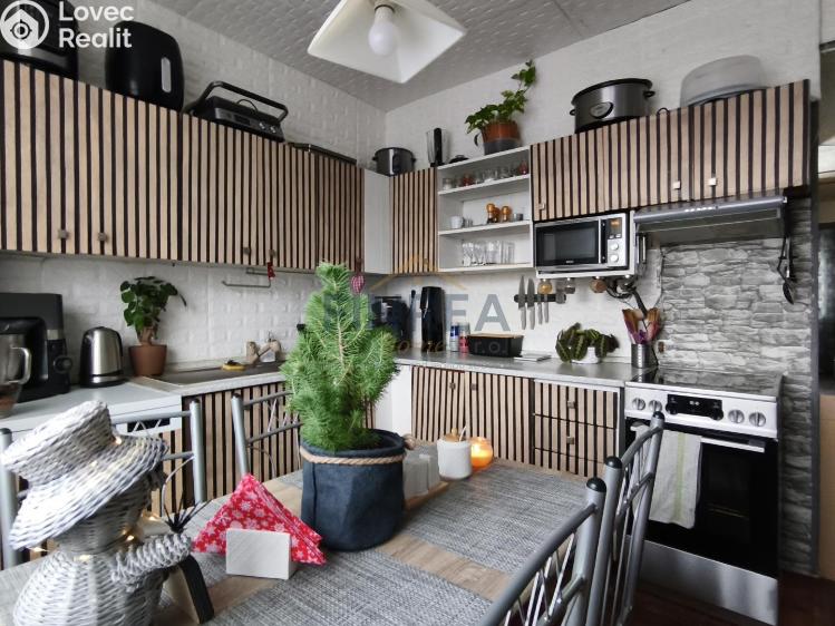 Prodej bytu 3+1 Jirkov, SNP č. 17