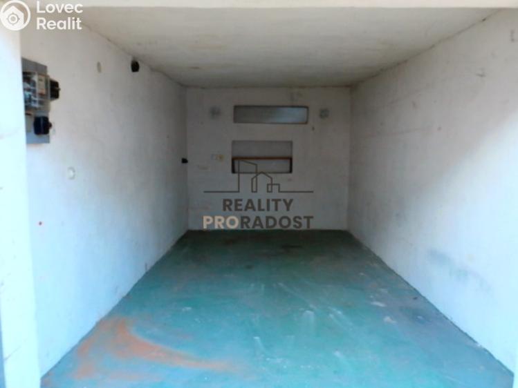 Pronájem garáže Znojmo, Pod Soudním vrchem č. 3