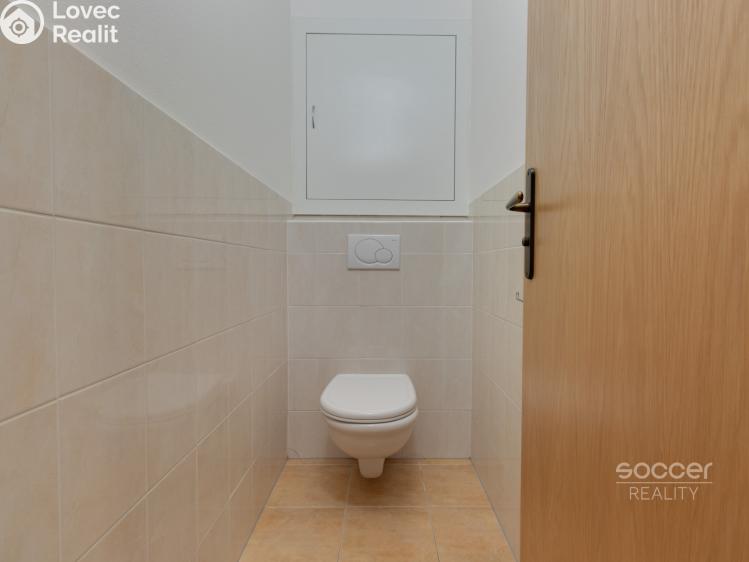 Pronájem bytu 1+KK Praha, Ústavní č. 14