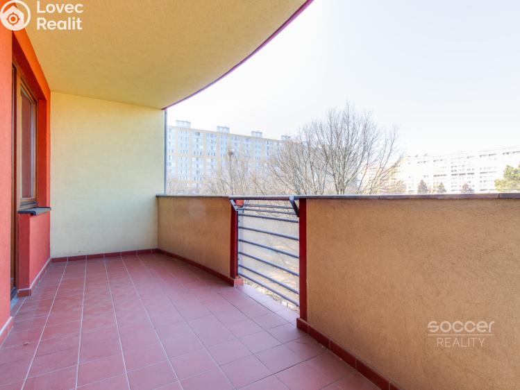 Оренда квартири 1+KK Praha, Ústavní č. 3