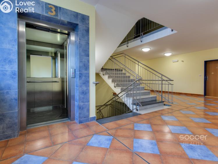 Оренда квартири 1+KK Praha, Ústavní č. 20