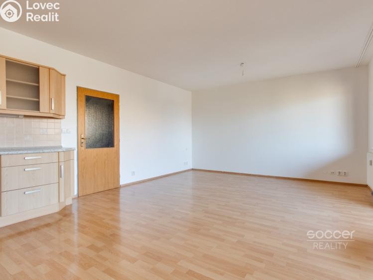 Pronájem bytu 1+KK Praha, Ústavní č. 12