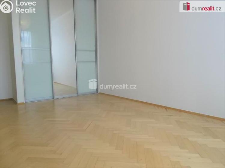 Pronájem bytu 3+1 Praha 10, Dětská č. 18