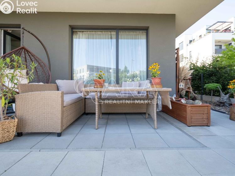 Pronájem bytu 2+KK Roztoky, Lederova 2266 č. 2