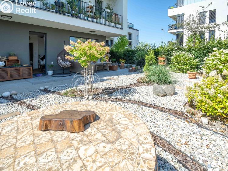 Pronájem bytu 2+KK Roztoky, Lederova 2266 č. 3