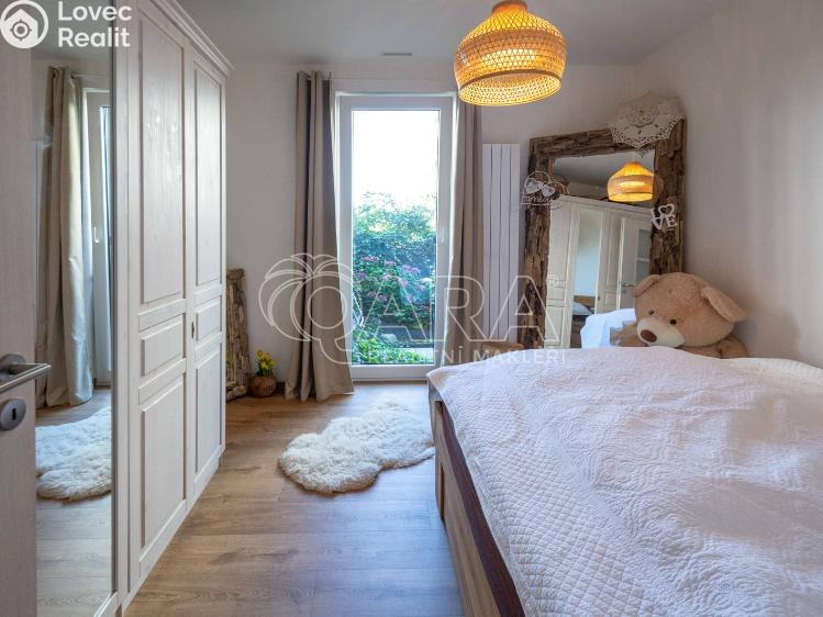 Pronájem bytu 2+KK Roztoky, Lederova 2266 č. 6